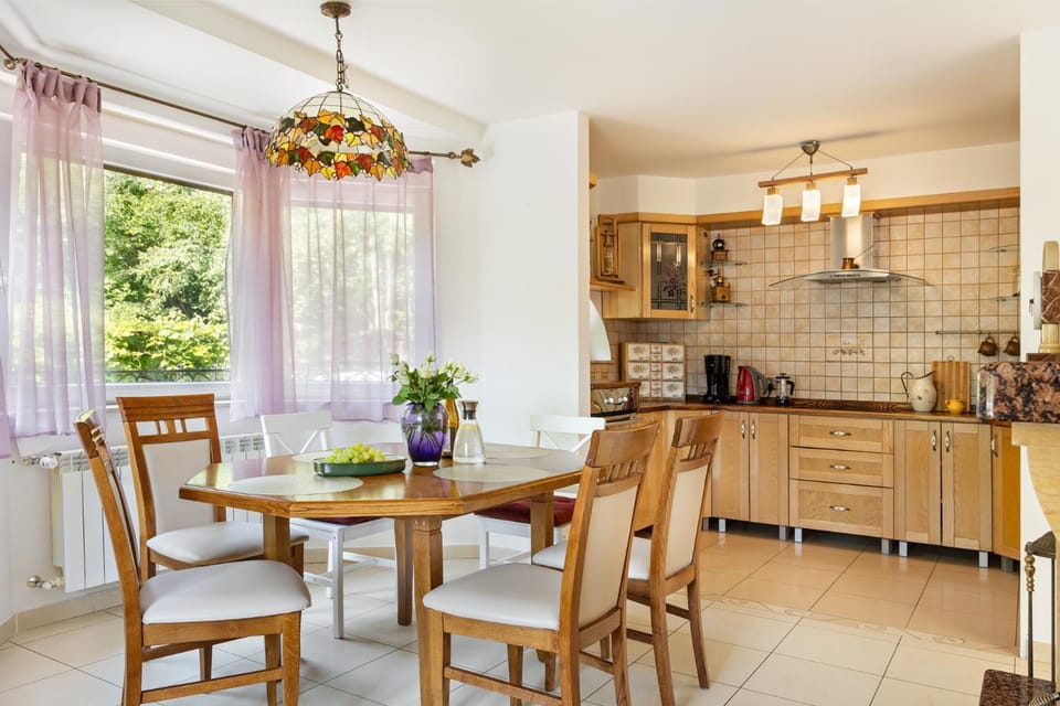 Living room, kitchen, kitchen