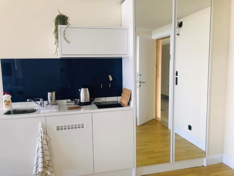 TV and multimedia, Kitchen or kitchenette
