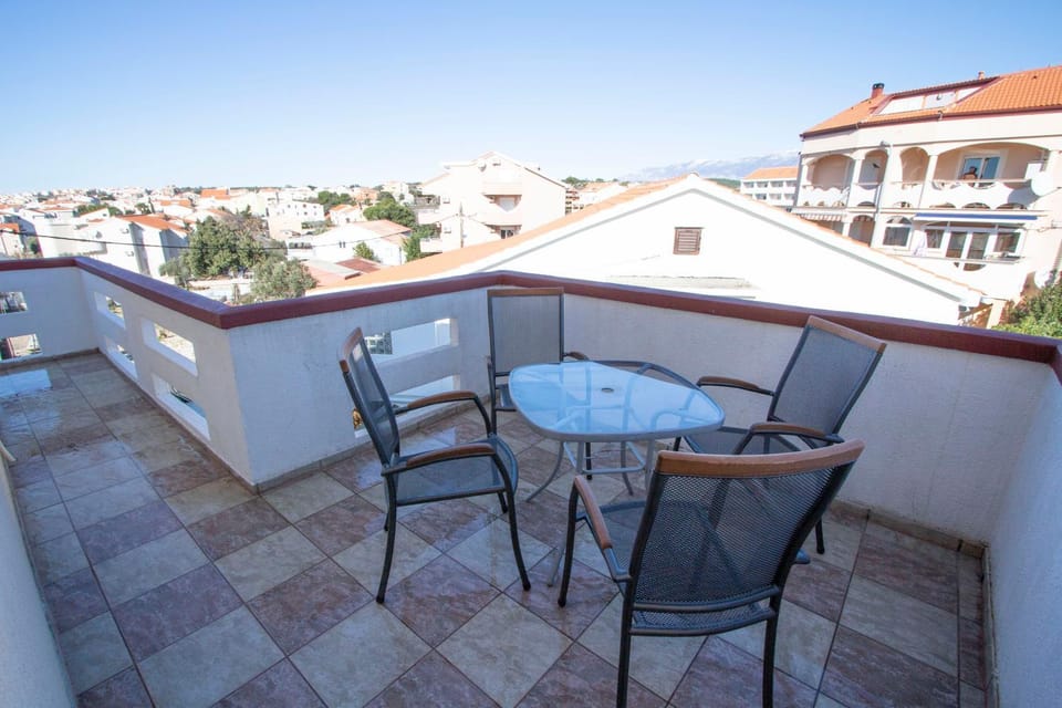 Antodo Alen Apartment in Novalja