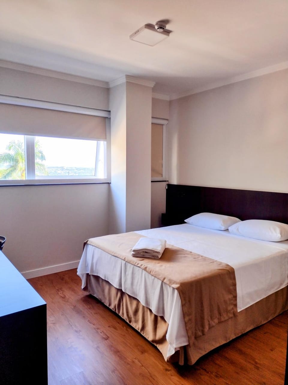 Bed, Bedroom, Breakfast