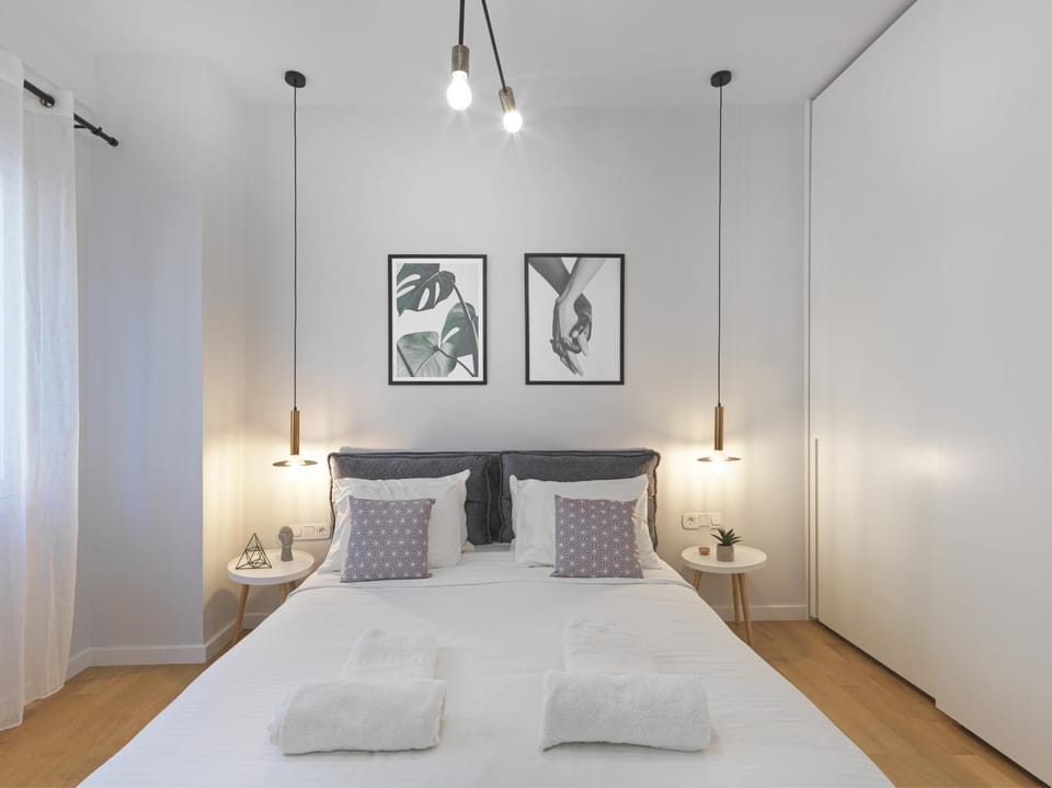 Bed, Bedroom