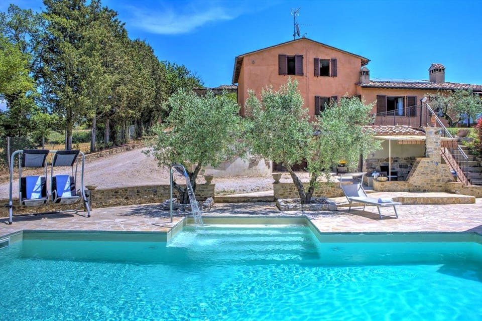 Property building, Swimming pool