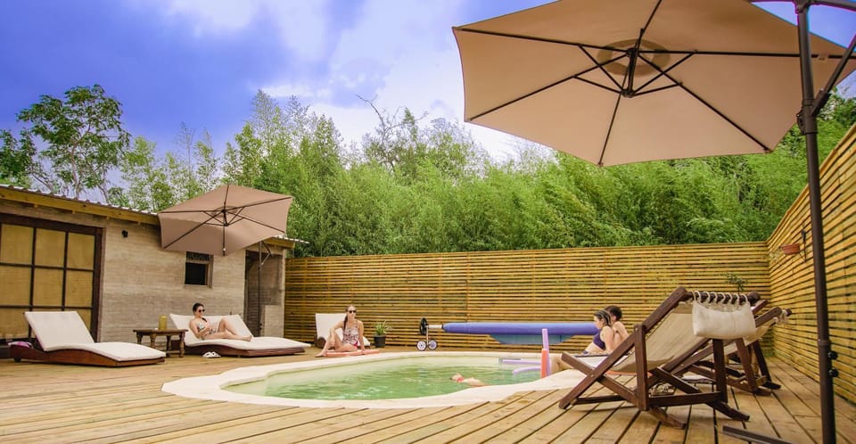 Solarium, Swimming pool