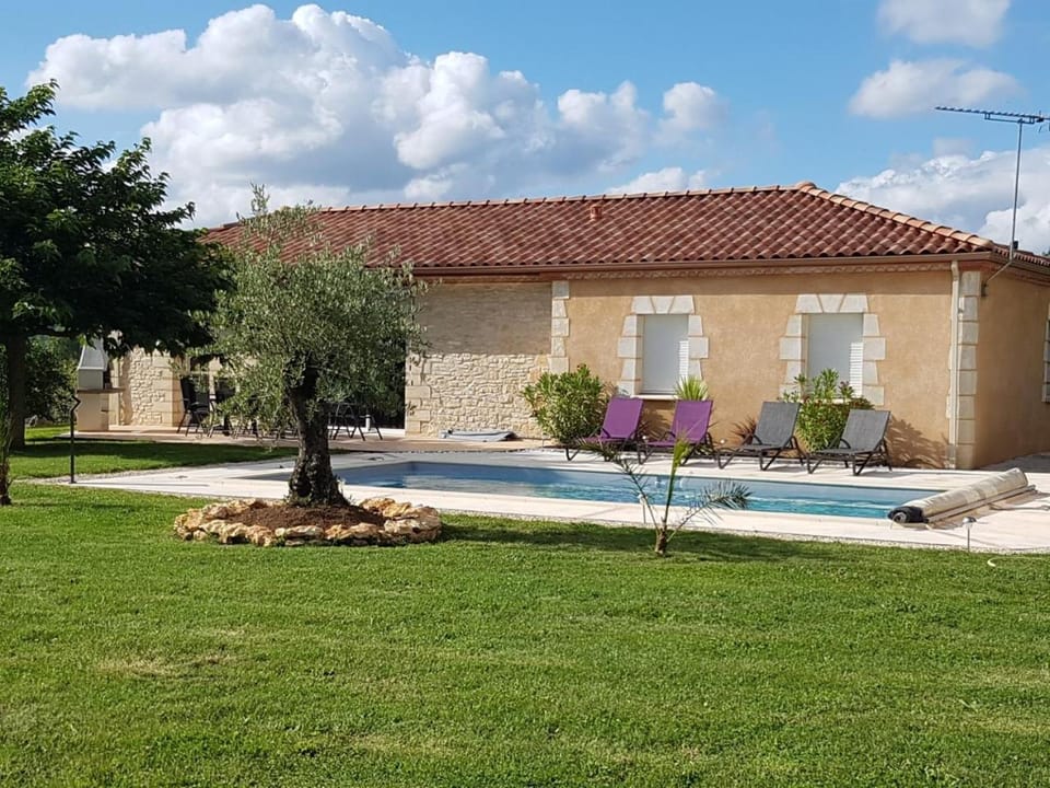 Natural landscape, Garden view, Pool view, Swimming pool, sunbed