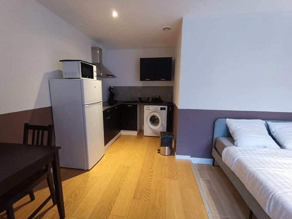 Hello Sunshine - Studio avec terrasse Malo Plage Apartment in Dunkirk