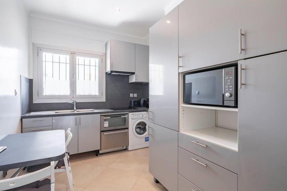 Nice 2 bedroom apartment close to the Croisette Apartment in Cannes