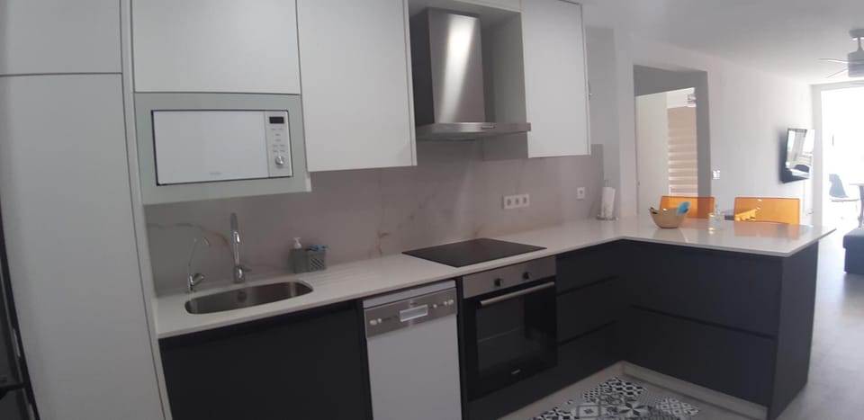 Kitchen or kitchenette, Communal kitchen