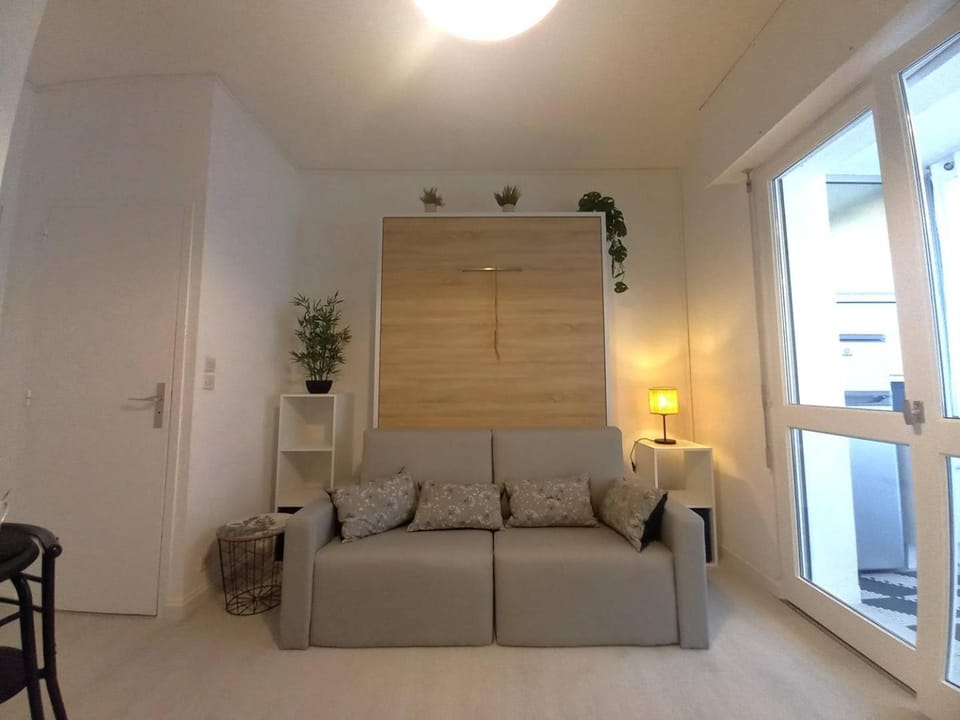 Living room, Decorative detail, Seating area, hair dresser