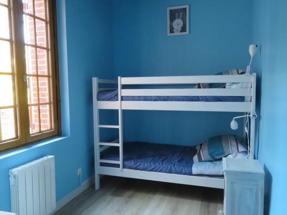 bunk bed