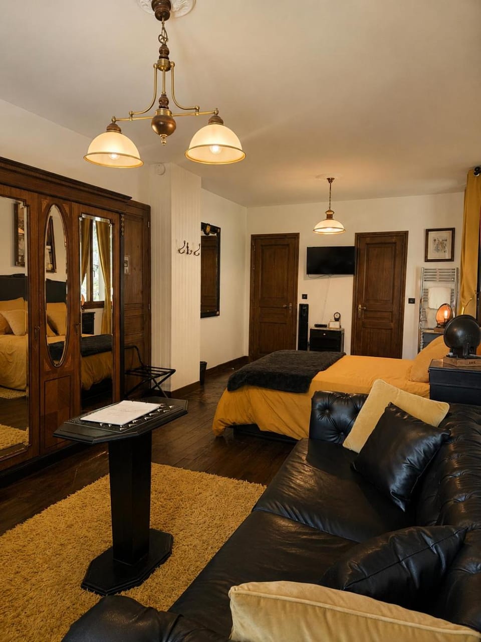 Photo of the whole room