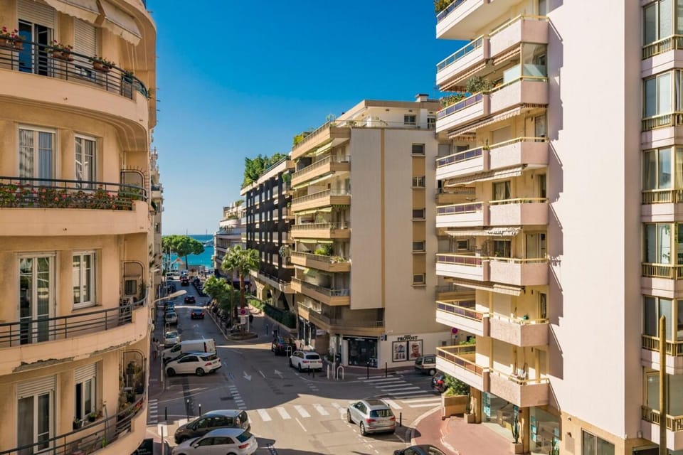 Brand new one bedroom heart of Cannes!! Apartment in Cannes