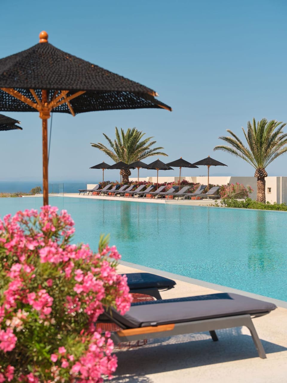 Pool view, Sea view, Swimming pool, sunbed