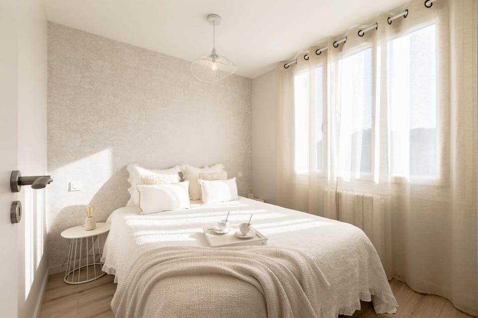 Le Santorin élégant calme parking Apartment in Annecy