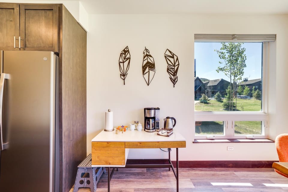 Hike, Ski, Golf, and Fish Silverthorne Townhome! House in Silverthorne