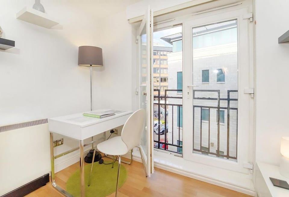 Property building, Balcony/Terrace
