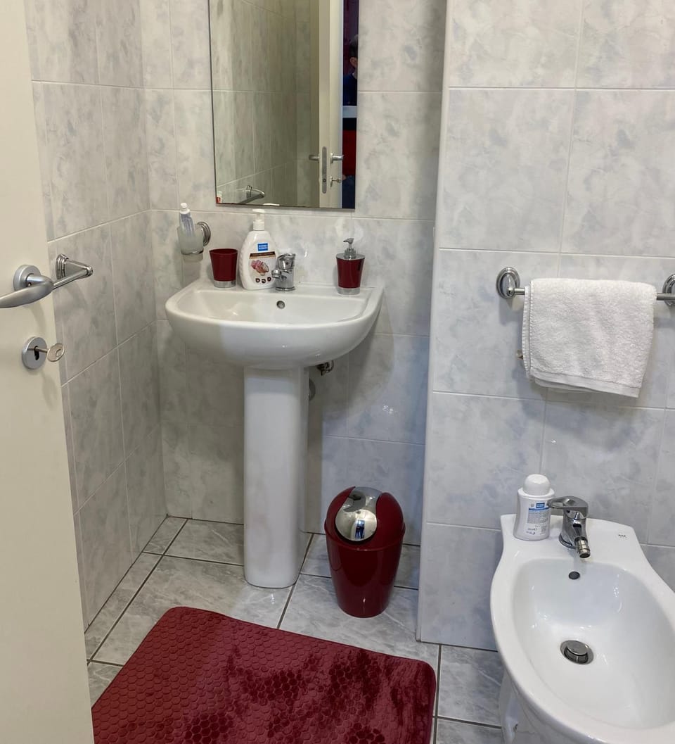 Bathroom, On site, bidet