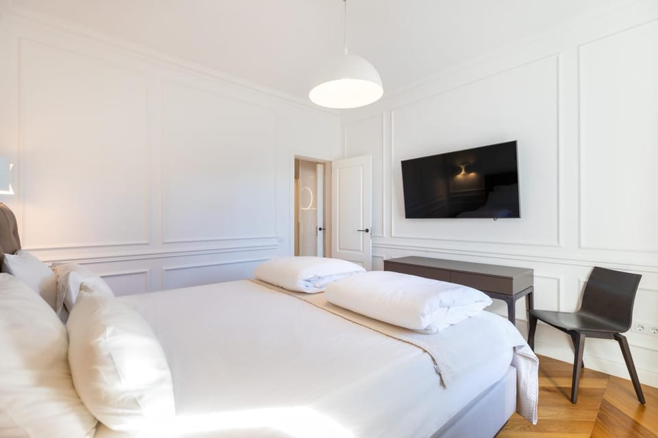 Majestic 4BR/4BATH apartment in Sagrada Familia area Apartment in Barcelona
