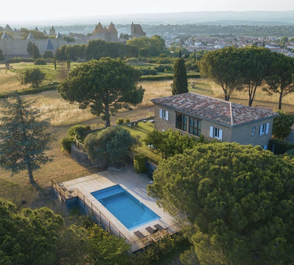 Property building, Bird's eye view, City view, City view, Landmark view, Landmark view, Pool view, Pool view, Swimming pool