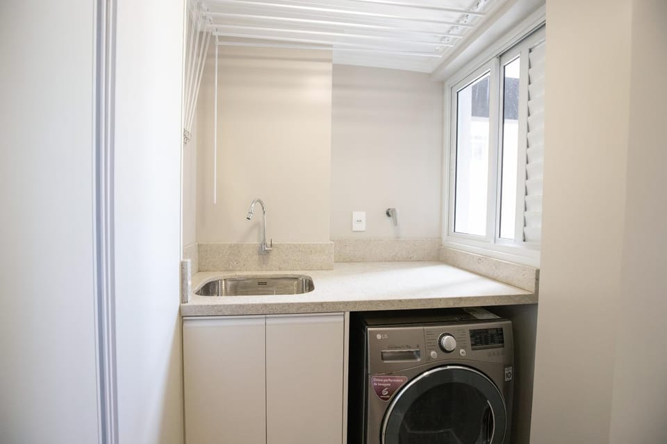 Apartamento Requintado na Avenida Atlântica N1683 Apartment in Camboriú