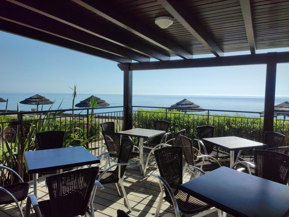 Restaurant/places to eat, Sea view