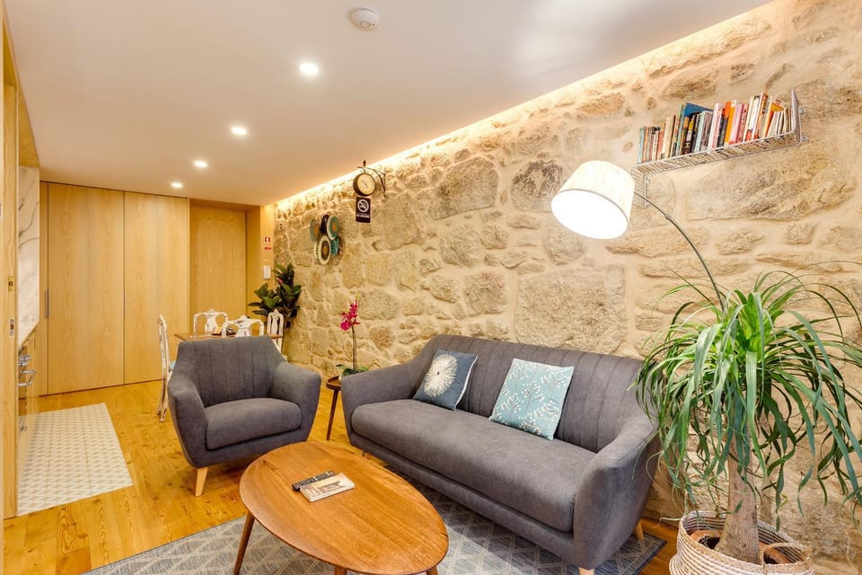 Riverside 2 Bedroom Apartment by DA'HOME Apartment in Porto