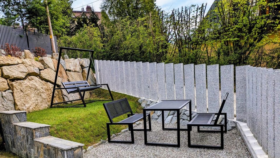 Activities, Garden, Balcony/Terrace