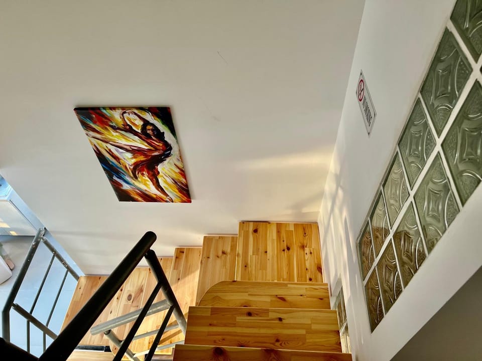 Shkreli Private Entrance Duplex Apartment , Partial Sea View, 3 min from the beach Apartment in Sarandë