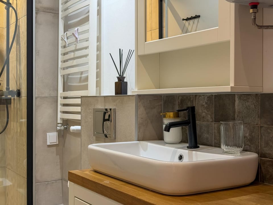 URABN APARTMENTS Studio with garden No 2A - Air Condition - Free Parking Apartment in Poland
