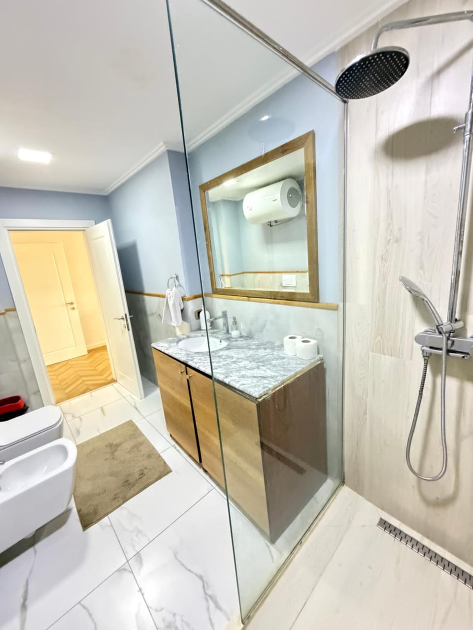 Shower, Bathroom, towels