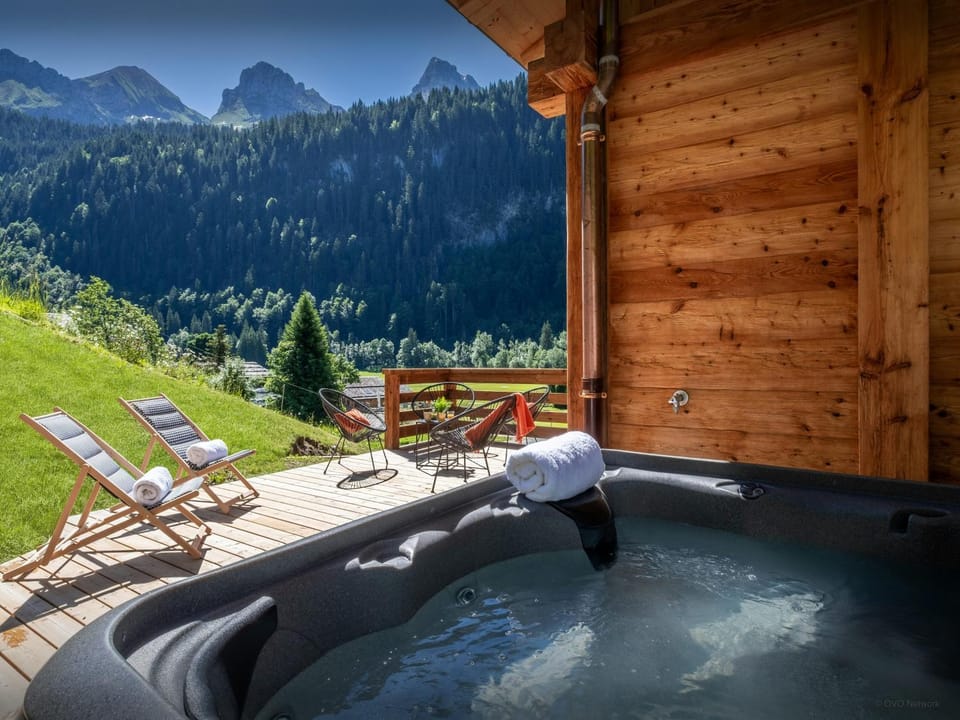 Day, Natural landscape, Hot Tub, Mountain view