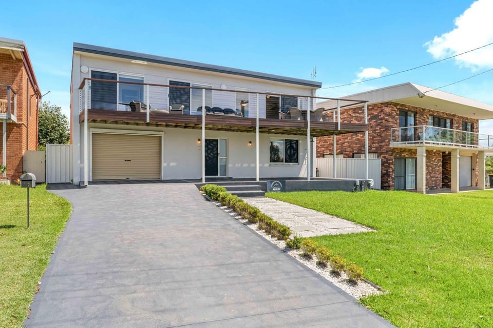 Villa Killara by Experience Jervis Bay House in Vincentia