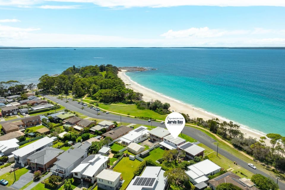 Villa Killara by Experience Jervis Bay House in Vincentia