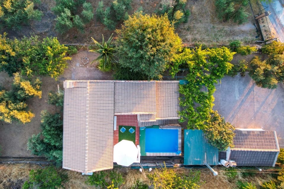 Bird's eye view, Pool view