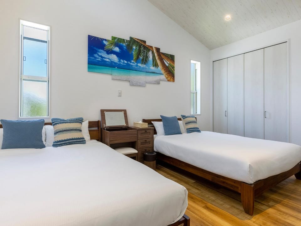 Bed, Photo of the whole room, air conditioner