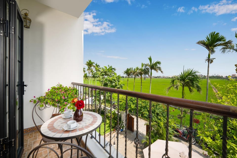 Spring, Day, Natural landscape, View (from property/room), Balcony/Terrace, Seating area, On site, Landmark view
