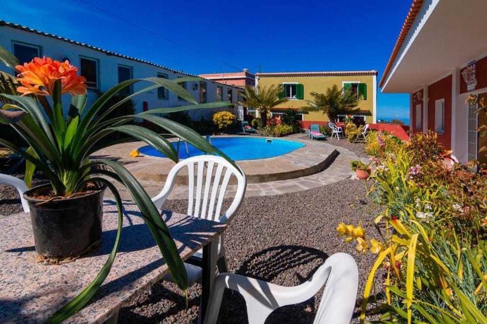 Garden, Swimming pool, Swimming pool