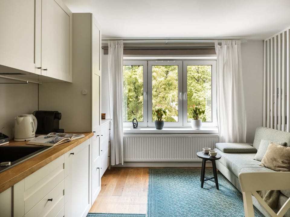 URBAN APARTMENTS Studio No 4A - Air Condition - Garden - Free Parking Apartment in Poland