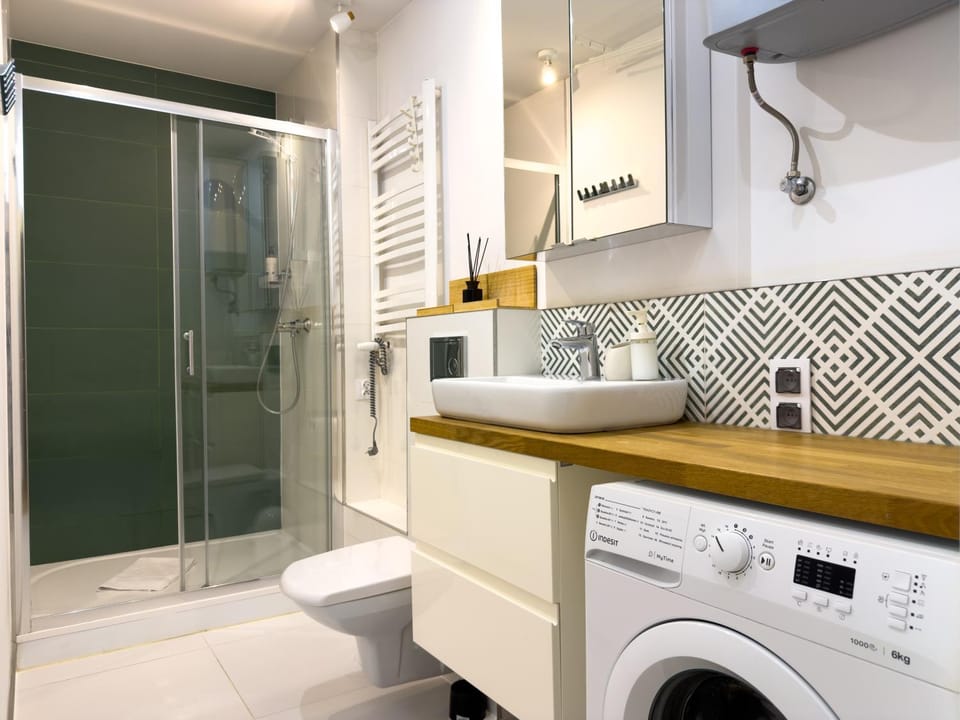 URBAN APARTMENTS Studio No 4A - Air Condition - Garden - Free Parking Apartment in Poland