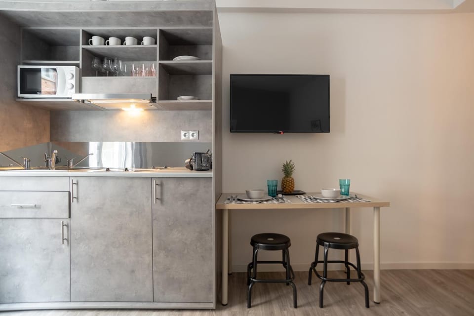TV and multimedia, Living room, Dining area, kitchen