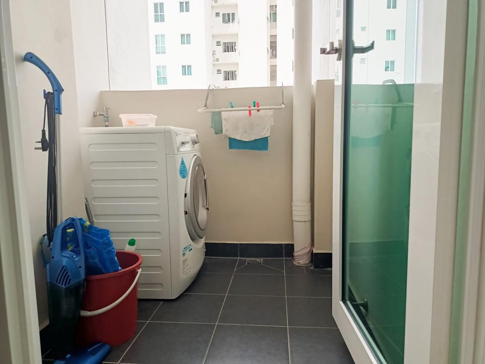 Deluxe Suites 1BR, 2-5 pax, Netflix, Georgetown Apartment in George Town