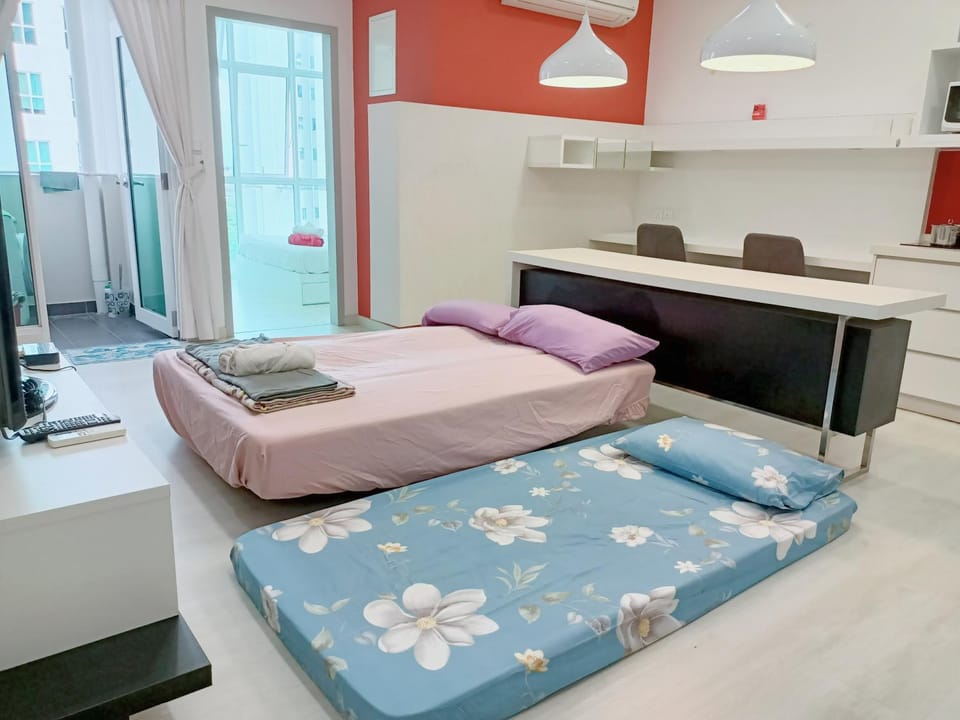 Deluxe Suites 1BR, 2-5 pax, Netflix, Georgetown Apartment in George Town