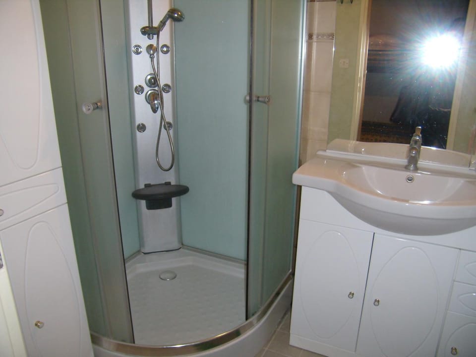 Réf LS 149 : Studio 4 pers Rés le Trident n°63 Apartment in Saintes-Maries-de-la-Mer