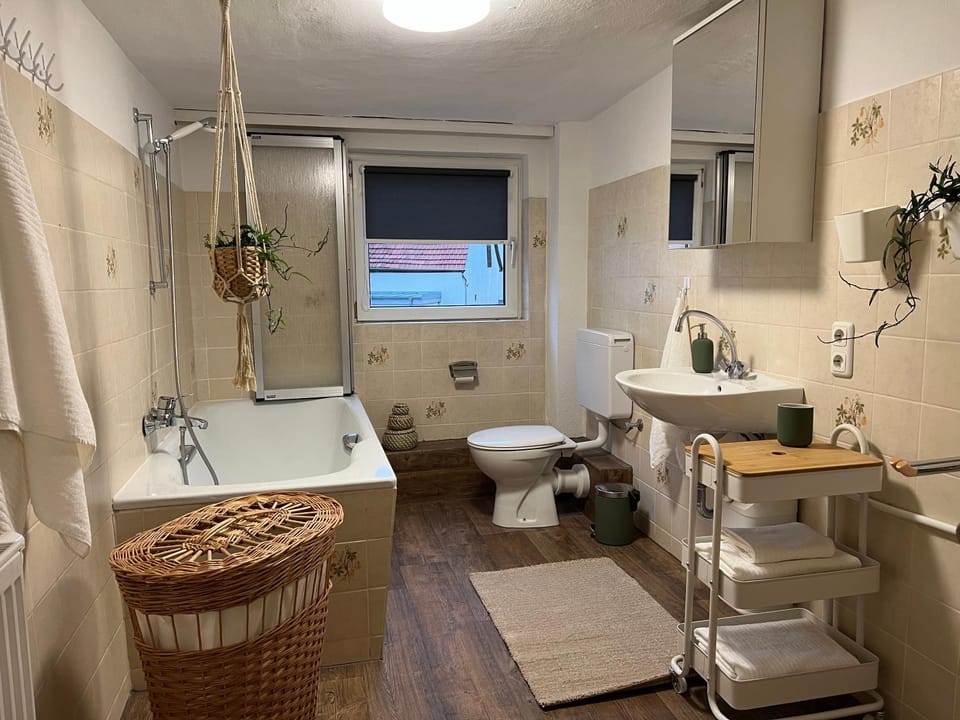 Bathroom, Bath