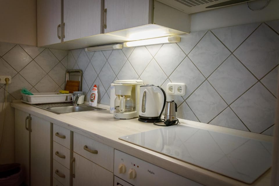 Coffee/tea facilities, Kitchen or kitchenette, minibar