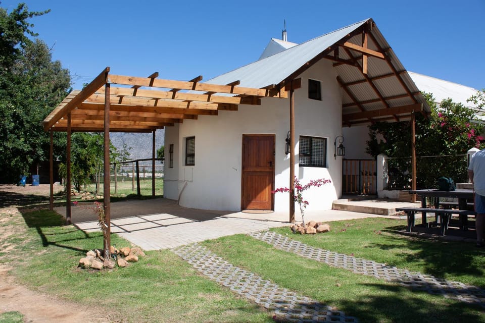 Property building, Patio, Garden