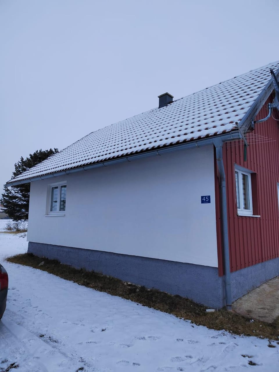 Property building, Day, Winter