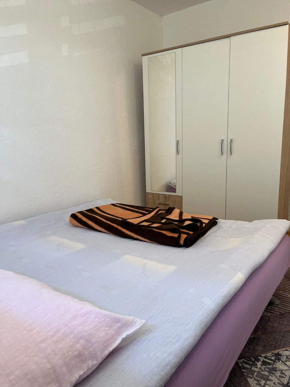 Bed, Photo of the whole room, Bedroom, wardrobe