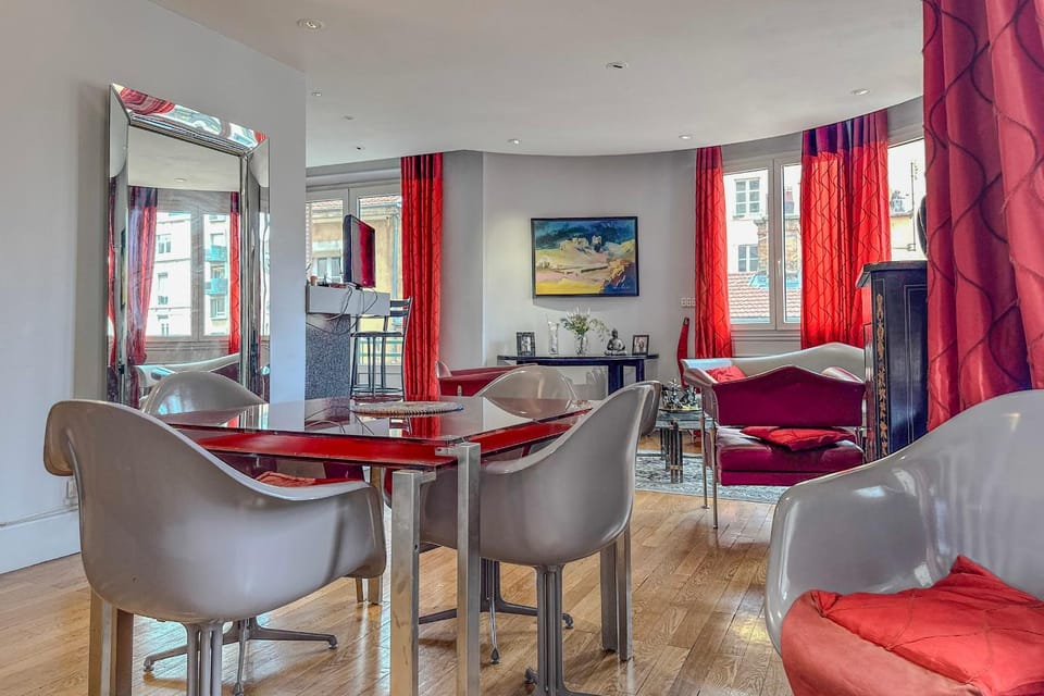 #H3 Le Fantasque City-center shops nearby T2 Apartment in Grenoble