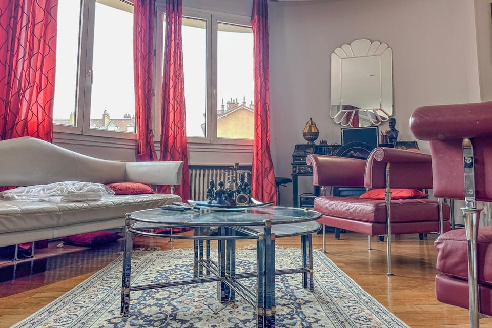 #H3 Le Fantasque City-center shops nearby T2 Apartment in Grenoble