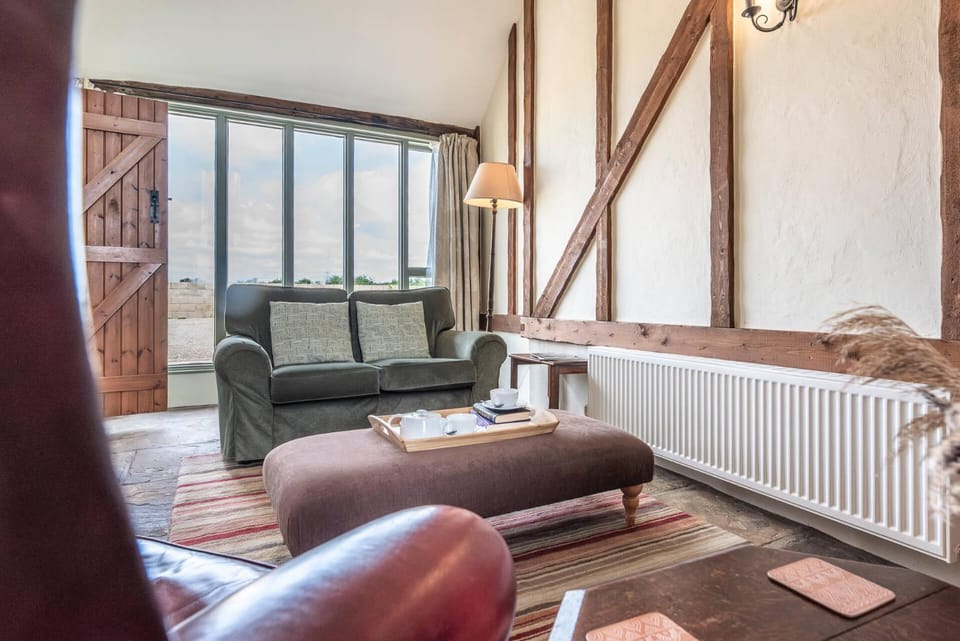 Harvest Cottage, Valley Farm, Snape House in Suffolk Coastal District
